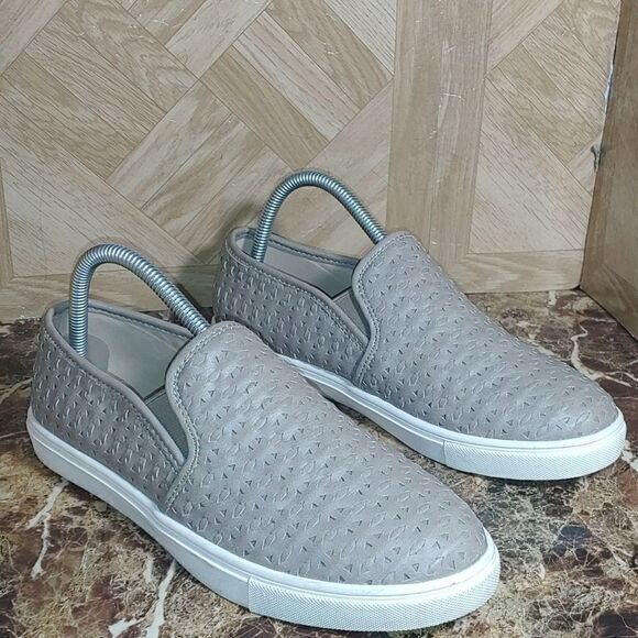 Steve Madden excel slip-on shoes sneaker size 9b - Picture 1 of 10